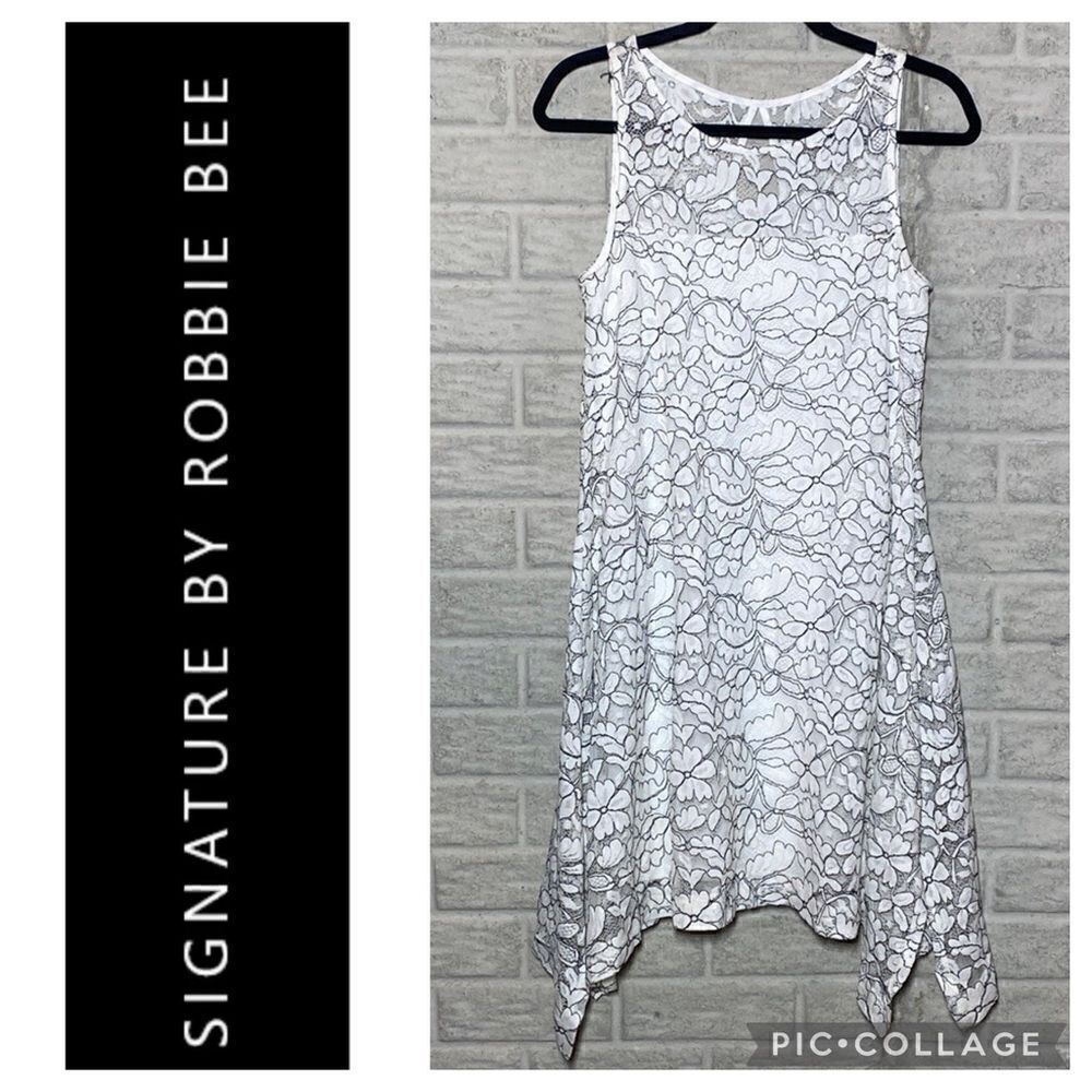NWT MSRP $88 Signature by Robbie Bee Black & White Floral Lace Dress Size Small